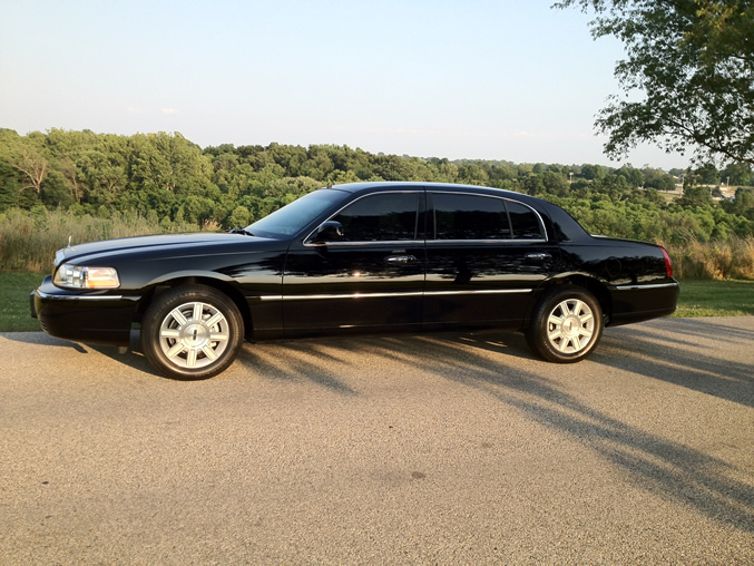 Lincoln Town Car L